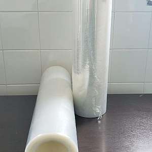 Bobina de plástico transparente